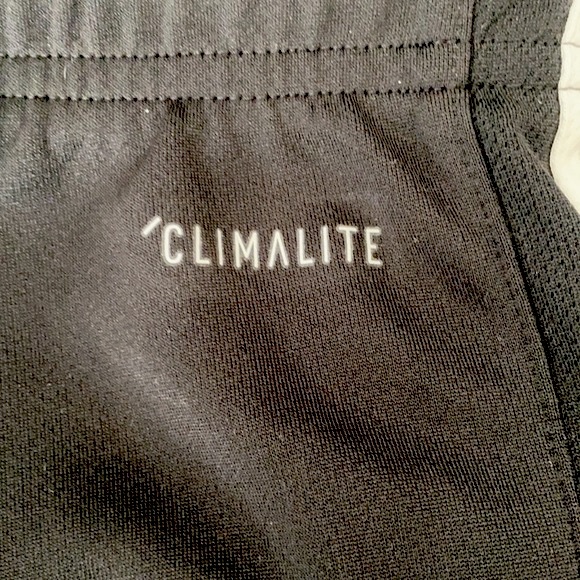 Adidas Climalite tricot track pants size XL. - Picture 10 of 10